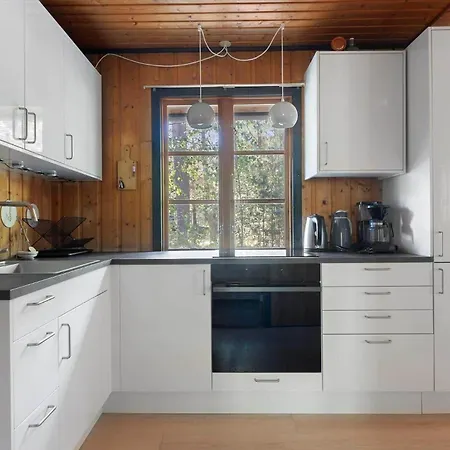 1618-aakirkeby-fyrreskoven-25 Сasa de vacaciones Vester Somarken